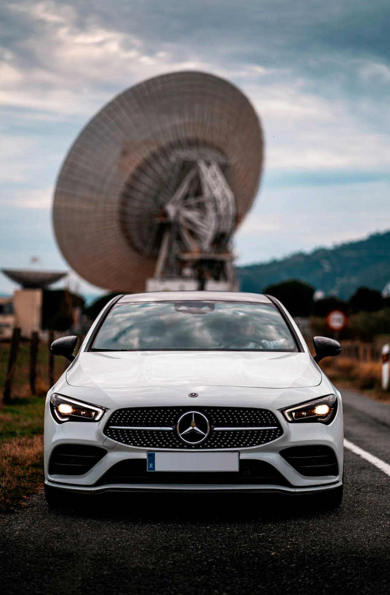 White Mercedes-Benz C-Class